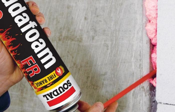 Espuma Poliuretano Resistente ao Fogo Soudafoam FR Soudal p/ Pistola 750ML - 12UNI