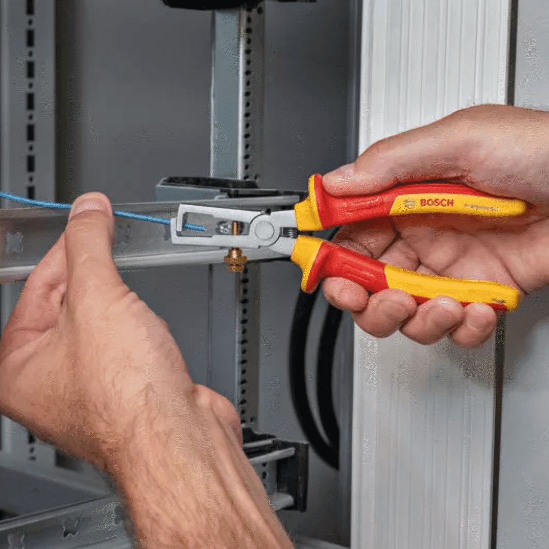 Alicate Descarnar Isolado Bosch 160MM (1600A02NE7)