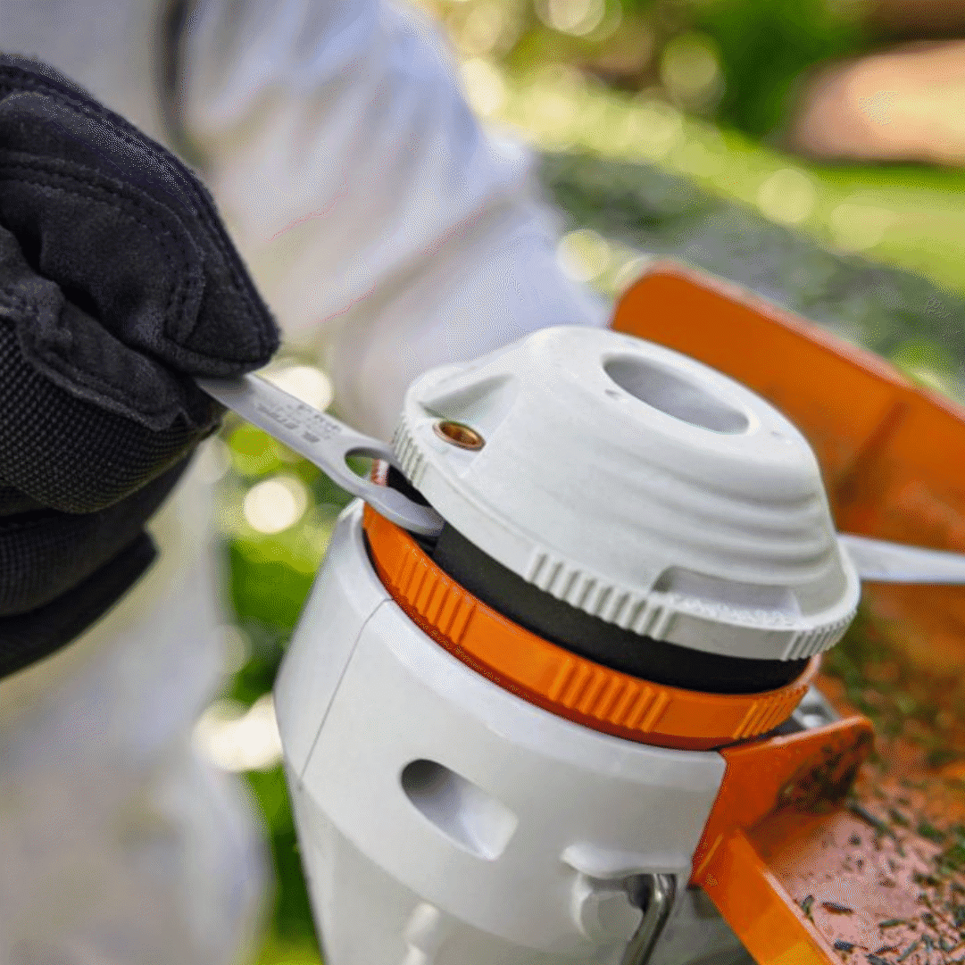 Aparador Relva Stihl FSA 30 c/ Lâmina PolyCut 3-2 + Bateria AS 2 + Carregador AL 1