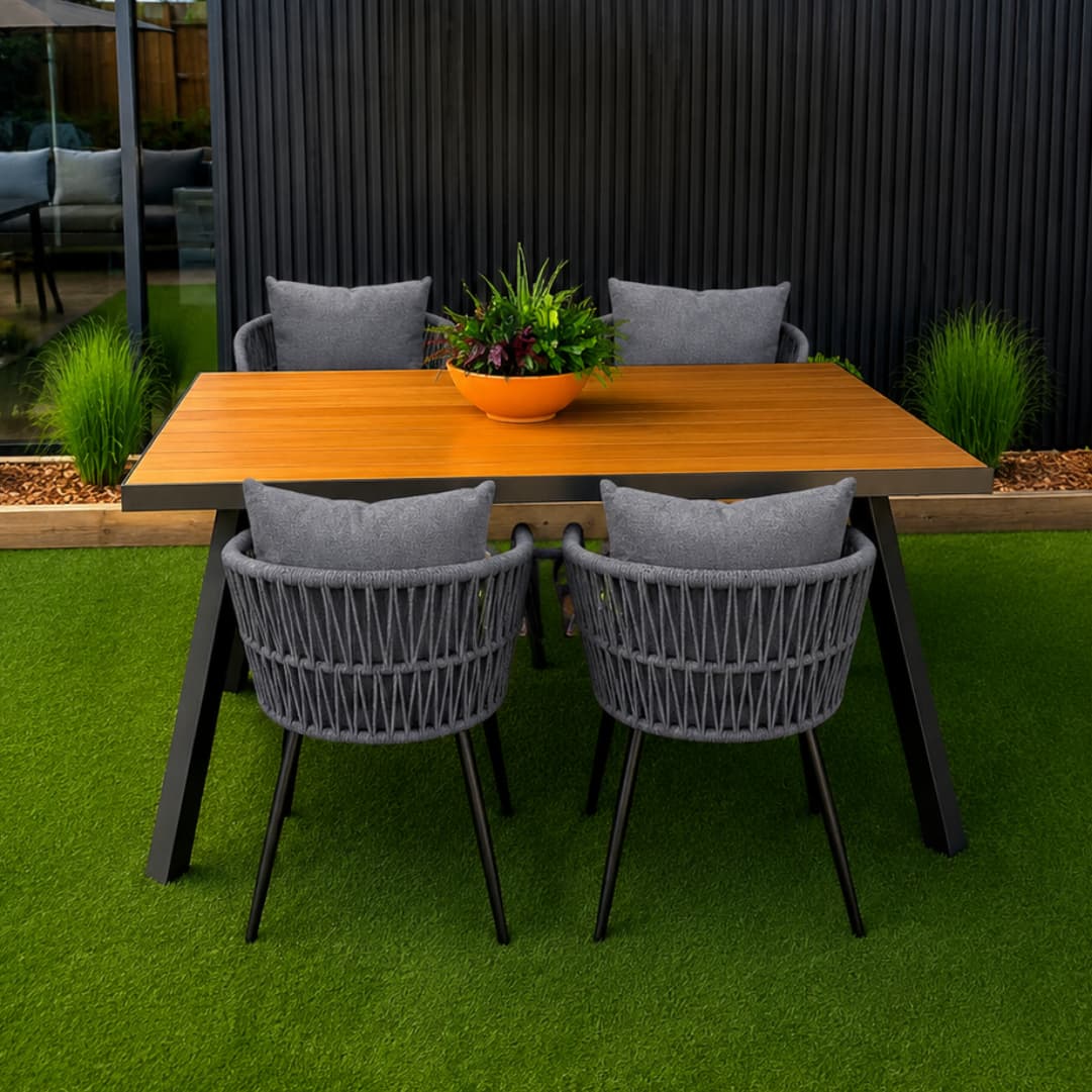 Conjunto Jardim Designia Lagos 4 Cadeiras Preta/Cinza + Mesa Portofino Preta 150X90X75CM