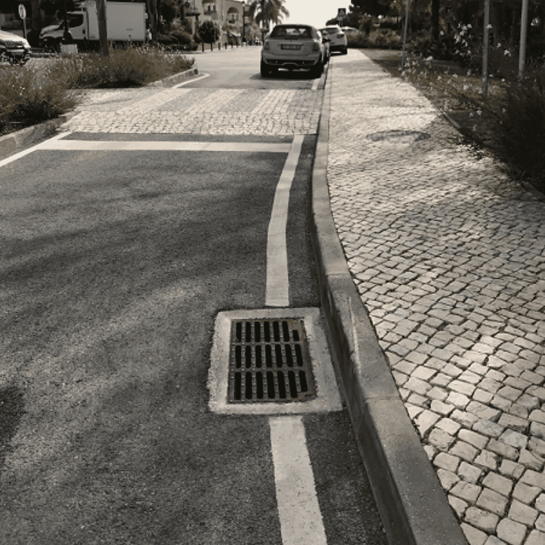 Grelha Sumidoura c/ Aro Ferro Fundido Anti-Roubo C250